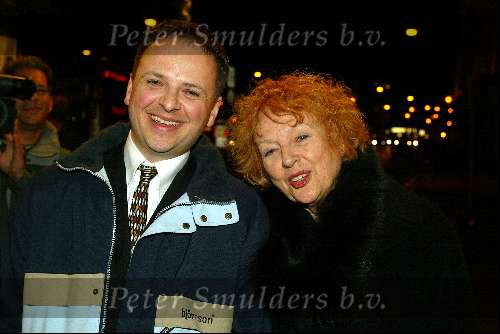 Amsterdam 11 maart 2003
boekenbal in de schouwburg van amsterdam
marjan berk met zoon Ruud jan Bos
