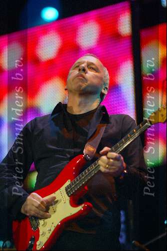 Amsterdam 6 maart 2003
uitreiking van de edison prijzen in de heineken musichall
Mark Knopfler