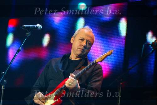 Amsterdam 6 maart 2003
uitreiking van de edison prijzen in de heineken musichall
Mark Knopfler