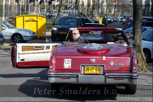 Amsterdam 24 maart 2003
Pistolen paultje  met cabrio
Paul Wilting