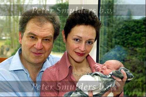 Naarden 5 maart 2003
Rob Fruithof met zijn zoontje Leon en vrouw