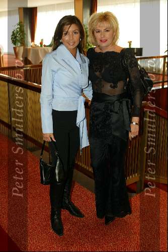 Amsterdam 16 maart 2003
modeshow paul schulten in okura
rosanna lima met inge v kemenade