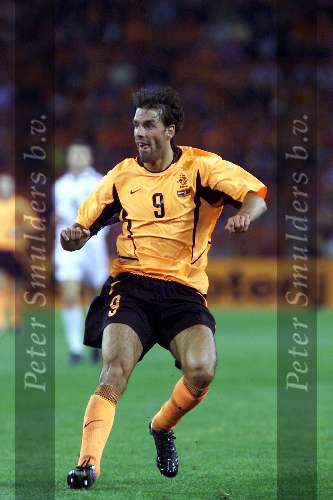2003
Nederland- Wit Rusland  3-0 
Aktie van Ruud v Nistelrooy