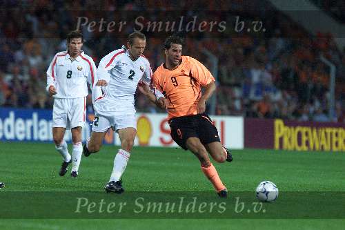 2003
Nederland- Wit Rusland  3-0 
Aktie van Ruud v Nistelrooy