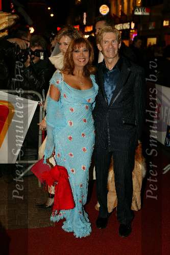 Amsterdam 10 maart 2003
premiere liever verliefd in Tushinski
sandra Reemer en addy v d Krommeacker