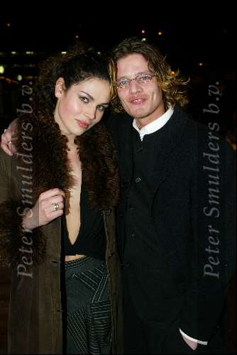 Utrecht 5 maart 2003
Premiere Mayumana  in het Beatrixtheater.
Tygo Gernandt met vriendin