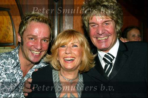 Amsterdam 10 maart 2003
Premiere liever verliefd in tushinski
willeke alberti met twee vriendin