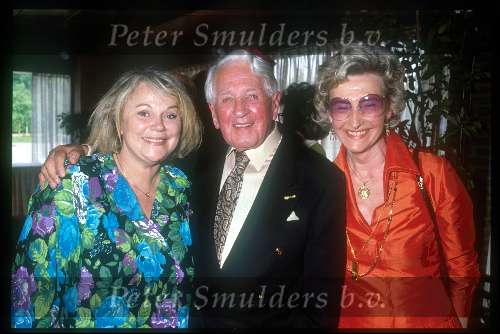 Willy Walden met zijn vrouw en Tineke de Nooy
18 mei 1990