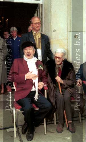Albert Mol
tijdens hun trouwen op 16 maart 1998
Overleden 9 maart 2004