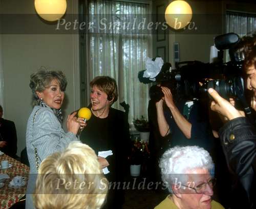 29 April 1997
Koninklijke onderscheiding voor Anneke Gronloh
