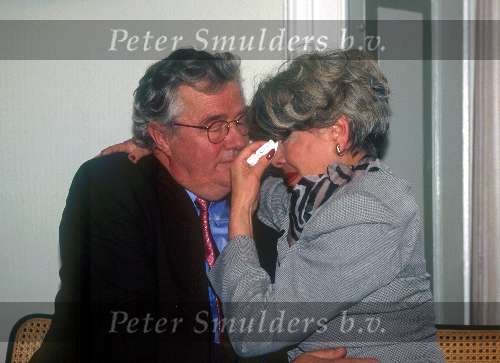 29 April 1997
Koninklijke onderscheiding voor Anneke Gronloh
Hier samen met haar man wim Jaap v d Laan