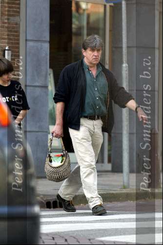 Abcoude 30 maart 2004
Bartho Braat boodschappen doen met zoon