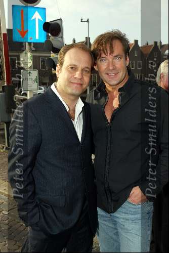 Muiden 29 maart 2003
Presentatie dvd Gerard Joling bij Cafe ome Ko in Muiden.
Carlo Boszhard en Gerard Joling