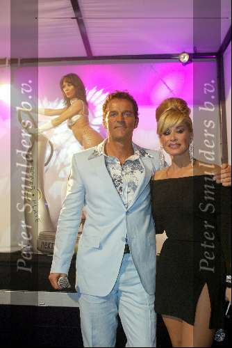 Amstelveen 27 maart 2004
Presentatie nieuwe Powerplate bij special sports.
Guus v d Meer en Connie Breukhoven
