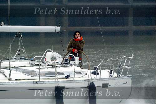 Scheveningen 6 maart 2004
Dinand Woesthoff op zijn zeilboot.
Eenzaam na het overlijden van zijn vrouw Guusje Nederhorst