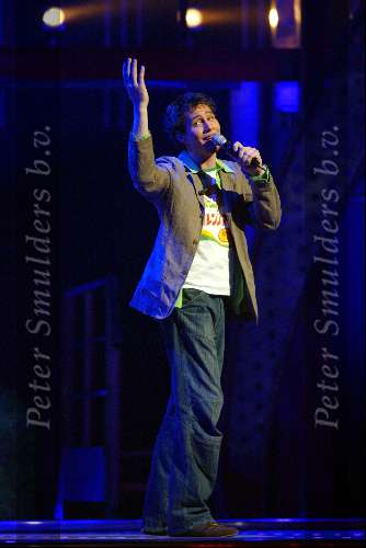 Hilversum 6 maart 2004
Idols in studio 22. Eric Idols tijdens zijn optreden
De 10 finalisten