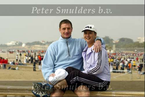 Vilanova 17 Maart 2004
Ernie Brandts met Amy Hoyer op het strand

peter smulders bv