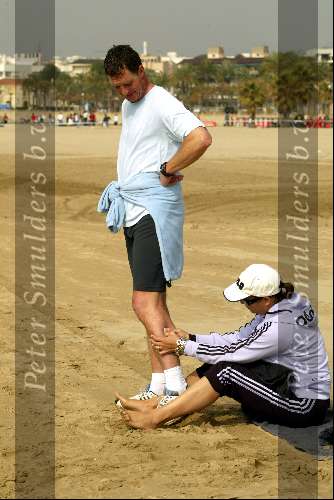 Vilanova 17 Maart 2004
Ernie Brandts met Amy Hoyer op het strand

peter smulders bv