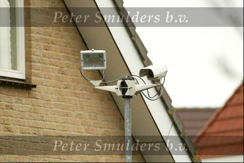 Fijnaart 7 maart 2004
Huis van Frans Bauer met allemaal beveiligings cameras.