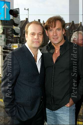 Muiden 29 maart 2003
Presentatie dvd Gerard Joling bij Cafe ome Ko in Muiden.
Carlo Boszhard en Gerard Joling