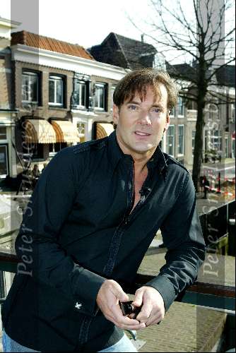 Muiden 29 maart 2003
Presentatie dvd Gerard Joling bij Cafe ome Ko in Muiden.
Gerard Joling