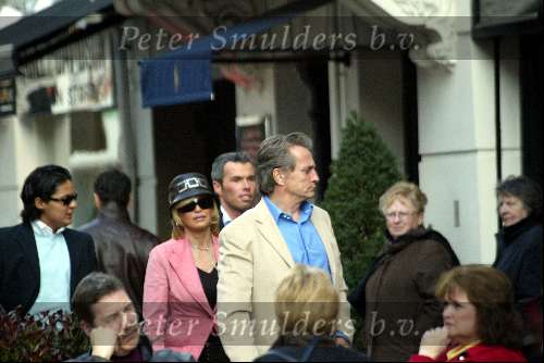 Amsterdam 27 maart 2004
Connie Breukhoven en hans Breukhoven met Marvin op PC Hooftstraat
v