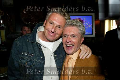 Muiden 29 maart 2003
Presentatie dvd Gerard Joling bij Cafe ome Ko in Muiden.
Henny Huisman met Jacques d Ancona