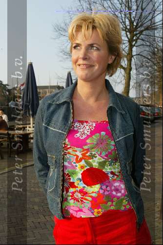 Muiden 29 maart 2003
Presentatie dvd Gerard Joling bij Cafe ome Ko in Muiden.
Irene Moors