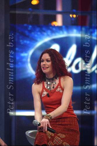 Hilversum 6 maart 2004
Idols in studio 22. Irma Idols tijdens haar optreden
De 10 finalisten  .
