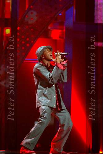 Hilversum 6 maart 2004
Idols in studio 22. JK Idols tijdens zijn optreden  
De 10 finalisten  .