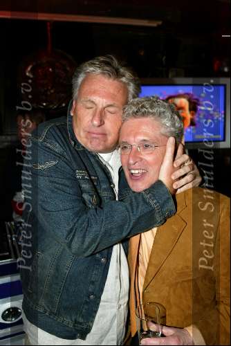 Muiden 29 maart 2003
Presentatie dvd Gerard Joling bij Cafe ome Ko in Muiden.
Henny Huisman met Jacques d Ancona