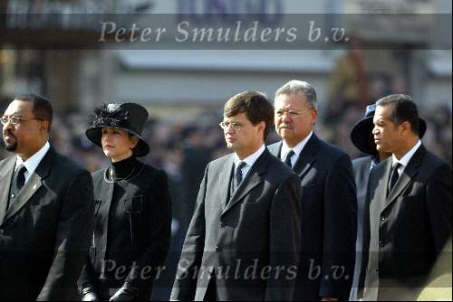 Delft 30 maart 2004
Begrafenis prinses Juliana in Grote kerk 
Jan peter Balkenende met vrouw