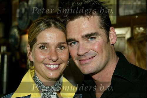 Muiden 29 maart 2003
Presentatie dvd Gerard Joling bij Cafe ome Ko in Muiden.
Jeroen v d Boom met vriendin