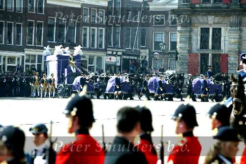 Delft 30 maart 2004
Begrafenis prinses Juliana in Grote kerk 
koets met kist