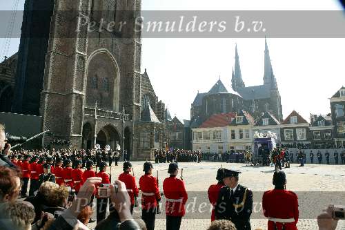 Delft 30 maart 2004
Begrafenis prinses Juliana in Grote kerk 
koets met kist