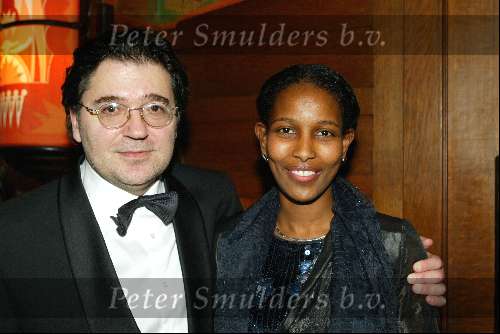 Amsterdam 16 maart 2004
Premiere in Tushinski Amsterdam.
Leon de Winter  en Hirsi Ali