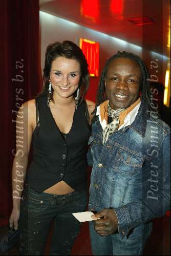 Amstelveen 27 maart 2004
Presentatie nieuwe Powerplate bij special sports.
Lieke v Lexmond en Regilio Tuur