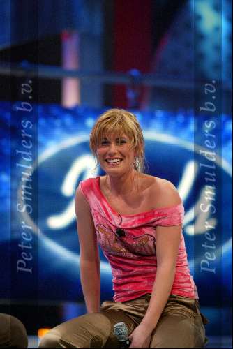Hilversum 6 maart 2004
Idols in studio 22. Maud Idols 
Eerste finale ronde 2004
