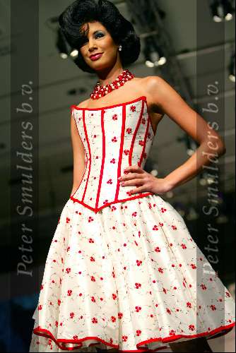 Amsterdam 14 maart 2004
Modeshow Paul Schulten in het Okura hotel.
Paul Schulten