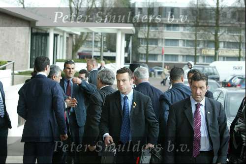 Amsterdam 29 maart 2003
Oud president Netanjaho arriveert bij Hilton Hotel met beveiliging