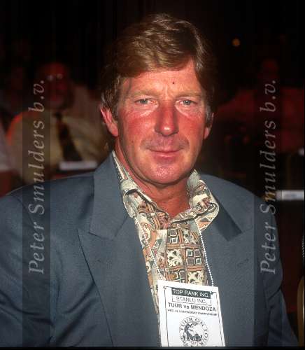 1999
De vierde echtgenoot van Vanessa ( Connie Breukhoven )
Peter Zulver of   Peter zilver
