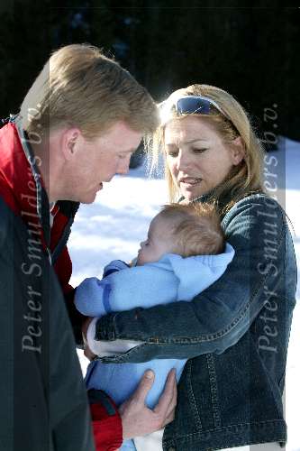 Lech 17 maart 2004
Prinses Maxima, Prins Willem Alexander en  Prinses Amalia   in Lech.