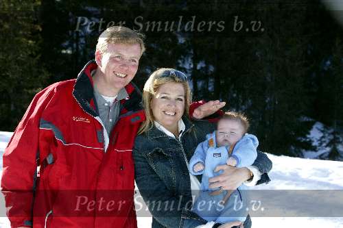 Lech 17 maart 2004
Prinses Maxima Prins Willem Alexander Prinses Amalia   in Lech.