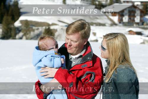 Lech 17 maart 2004
Prinses Maxima, Prins Willem Alexander en  Prinses Amalia   in Lech.