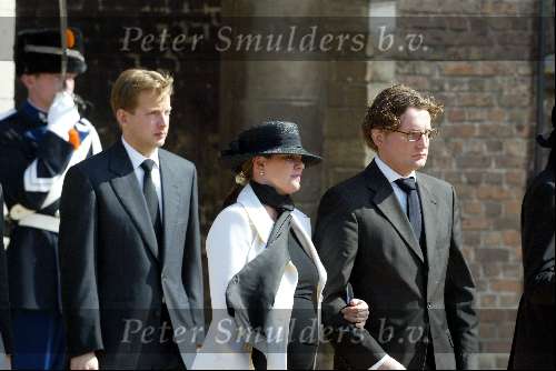 Delft 30 maart 2004
Begrafenis prinses Juliana in Grote kerk 
Prinses Annette en Prins Bernhard jr