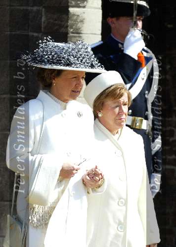 Delft 30 maart 2004
Begrafenis prinses Juliana in Grote kerk 
Prinses Margriet en Prinses Christina