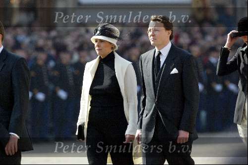 Delft 30 maart 2004
Begrafenis prinses Juliana in Grote kerk . Prinses  Laurentien en prins constantijn
