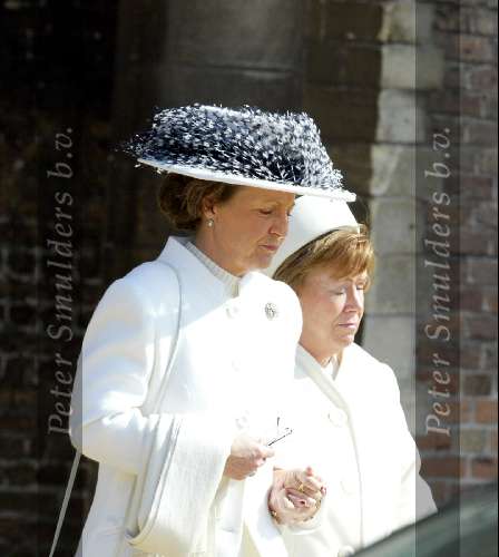 Delft 30 maart 2004
Begrafenis prinses Juliana in Grote kerk 
Prinses Margriet en Prinses Christina