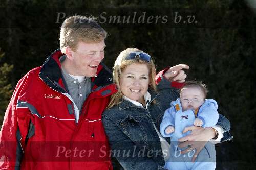 Lech 17 maart 2004
Prinses Maxima, Prins Willem Alexander en  Prinses Amalia   in Lech.
