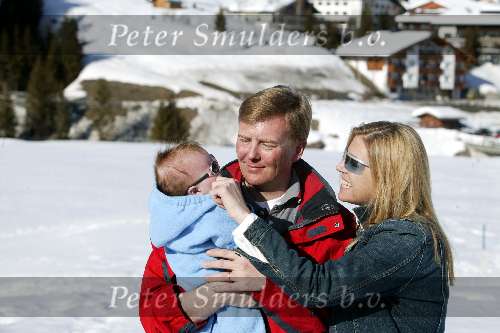 Lech 17 maart 2004
Prinses Maxima, Prins Willem Alexander en  Prinses Amalia   in Lech.
